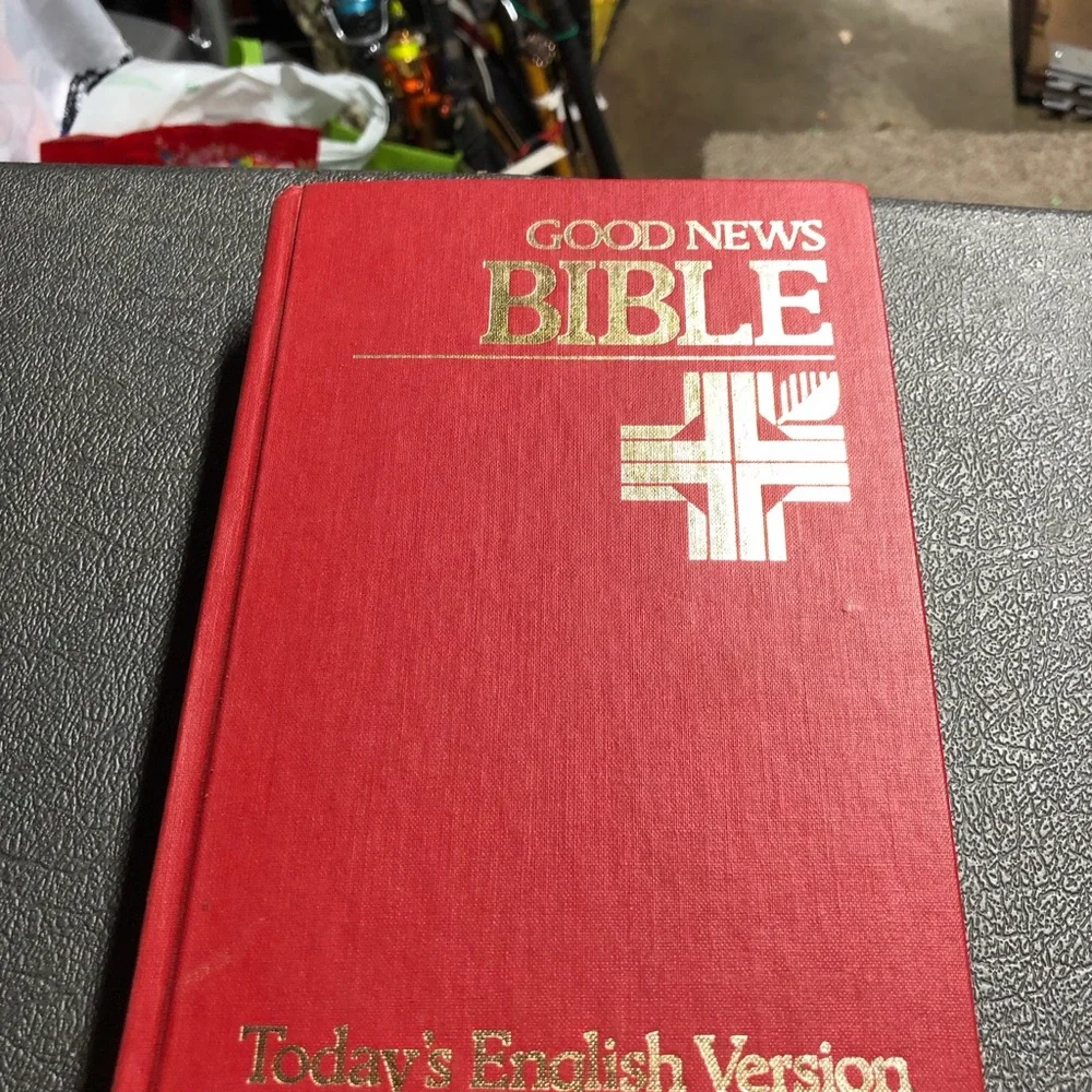 Good News Bible Today’s English Version Hardcover - Red